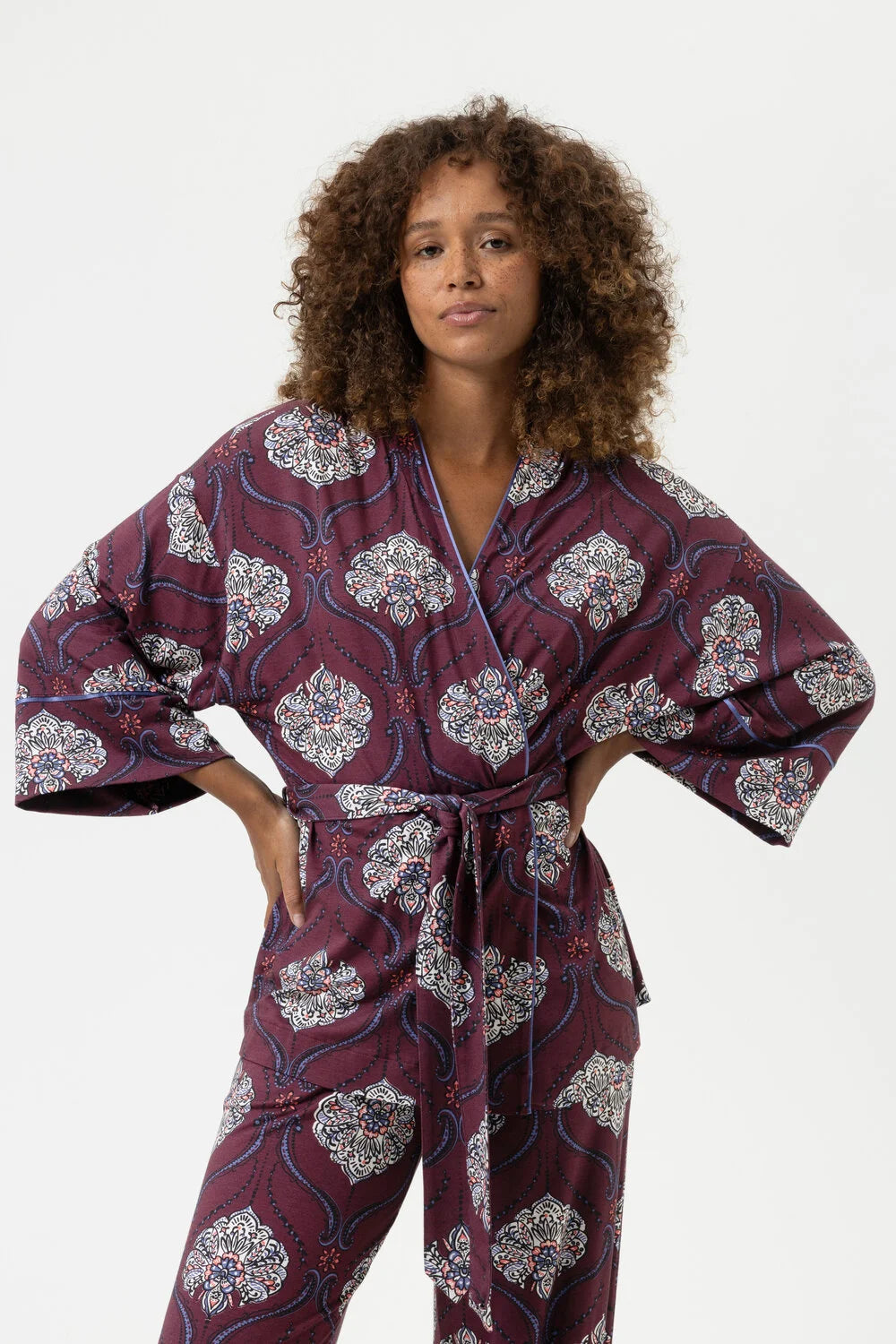 Kimono Serie Mysterious